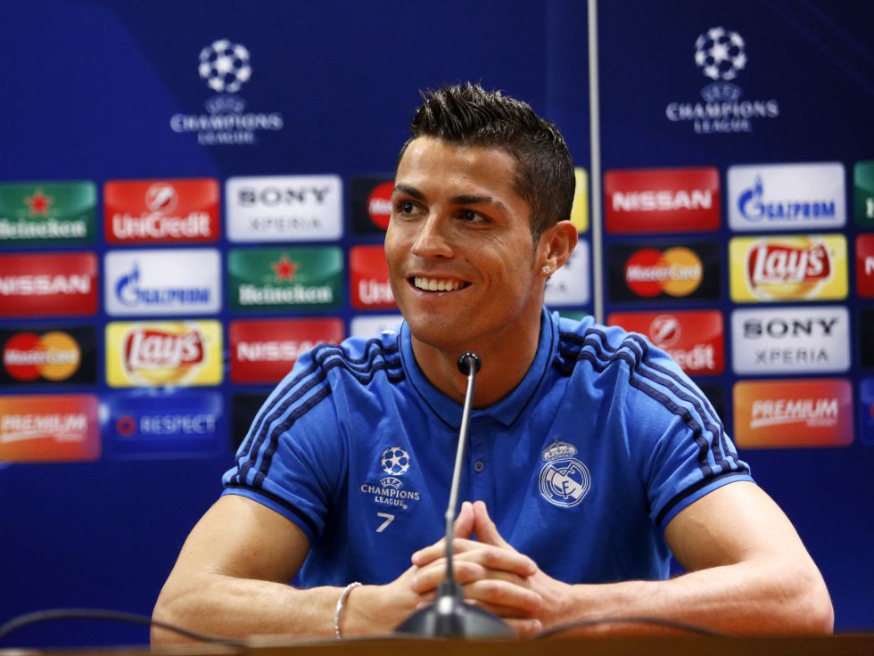 伊尔迪兹：对阵保加利亚我本应该能进2球，很抱歉没能打进（伊尔迪兹：对阵保加利亚本应梅开二度，抱歉未能破门）